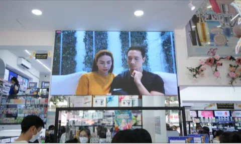 Sao Việt hội tụ trong sự kiện khai trương Siêu thị mỹ phẩm AB Beauty World chi nhánh Khánh Hội - Quận 4