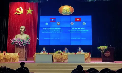 Vai trò của văn hóa, con người đối với sự nghiệp đổi mới, phát triển ở Việt Nam và Lào