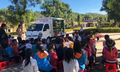 Xe thư viện lưu động: Lan tỏa văn hóa đọc đối với học sinh vùng sâu, vùng xa