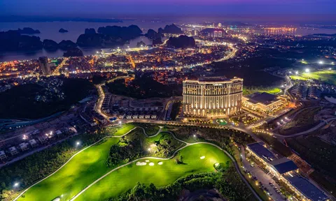 Trải nghiệm trọn vẹn khoảnh khắc giao thừa tại khách sạn sang xịn ngắm trọn Hạ Long (PSA)