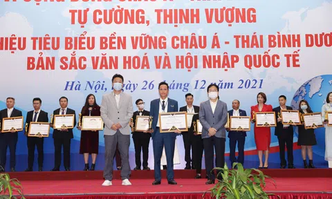 Doanh nhân Phạm Minh Lâm được tôn vinh doanh nhân vì cộng đồng Châu Á - Thái Bình Dương thịnh vượng