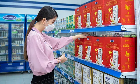 "Giấc mơ Sữa Việt" - Hành trình mua sắm Tết Nhâm Dần của mọi gia đình