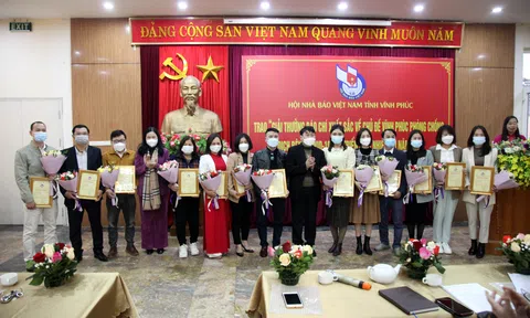 Giải thưởng báo chí xuất sắc về chủ đề Vĩnh Phúc phòng chống dịch bệnh Covid-19, phóng viên Tạp chí điện tử Văn hóa và Phát triển đạt giải C