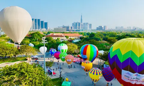 Năm 2022, ngành Du lịch thành phố Hồ Chí Minh được kỳ vọng sẽ khôi phục và phát triển khi thành phố đã là “vùng xanh”