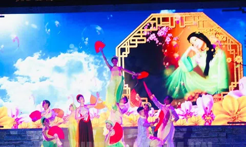 Chương trình nghệ thuật Lễ hội Nguyên tiêu và Đêm thơ Việt Nam 2022