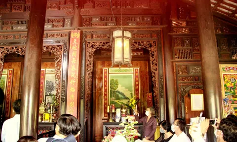 Du khảo, tọa đàm Bảo tồn và phát huy di sản văn hóa trong phát triển du lịch Long An