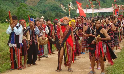 Biến đổi văn hóa của người Bru - Vân Kiều hiện nay: Nghiên cứu trường hợp lễ cưới ở xã Ea Hiu (Đắk Lắk)