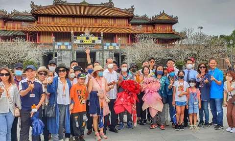 Huế đón đoàn 600 khách mở màn cho mùa du lịch hè 2022