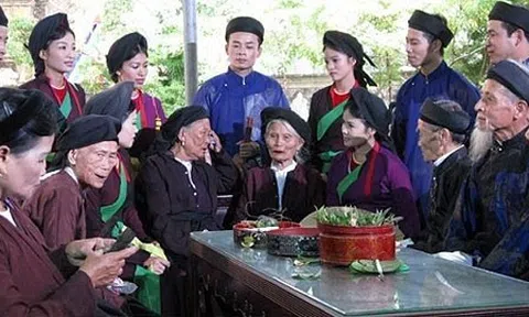 Tôn vinh nghệ nhân trong lĩnh vực di sản văn hóa phi vật thể - từ quan điểm của UNESCO đến chính sách của Việt Nam