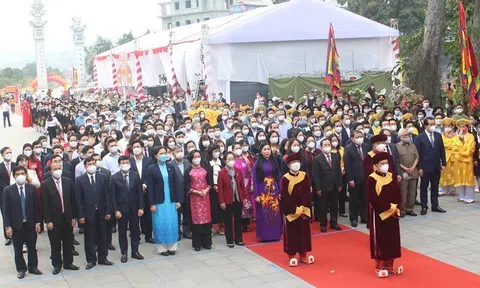 Vĩnh Phúc: Dâng hương Quốc Mẫu Tây Thiên Xuân Nhâm Dần 2022
