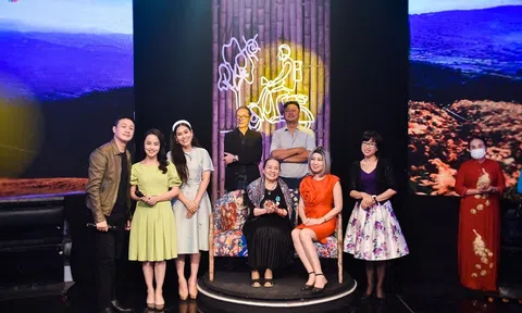 Thanh xuân tươi đẹp tháng 4: “Vì cuộc đời là những chuyến đi”