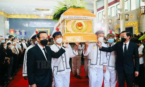 Tiễn biệt đồng chí Lê Hòa Bình - Một cán bộ tận tụy với công việc, khiêm nhường, dám xả thân