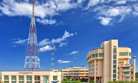 Một số đặc điểm nghệ thuật đạo diễn trong phim tài liệu truyền hình của VTV Cần Thơ