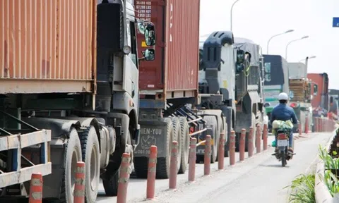 Thu phí hạ tầng cảng biển TPHCM: Trong ngày đầu triển khai, số thu đạt khoảng 8,25 tỷ đồng