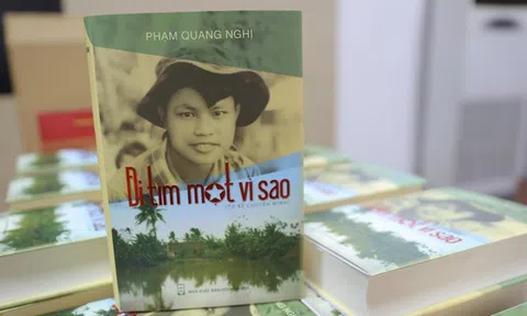 Nguyên Bí thư Thành ủy Hà Nội Phạm Quang Nghị ra mắt tự truyện "Đi tìm một vì sao"