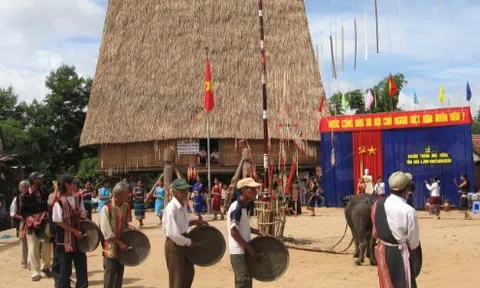 Kon Tum bảo tồn văn hóa cồng chiêng