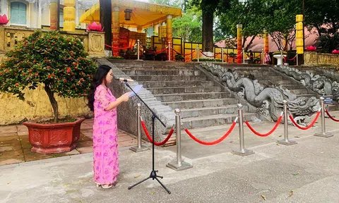 Trường THCS Mai Động dâng hương, báo công tưởng nhớ các bậc tiên đế, hiền tài