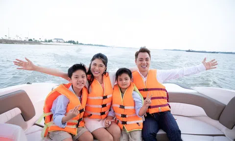 Vợ chồng Đăng Khôi - Thủy Anh trải nghiệm đường sông thăm đô thị sinh thái Aqua City