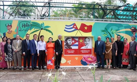 Khánh thành công trình tranh vẽ cổ động về tình hữu nghị nhân dân Việt Nam - Cuba