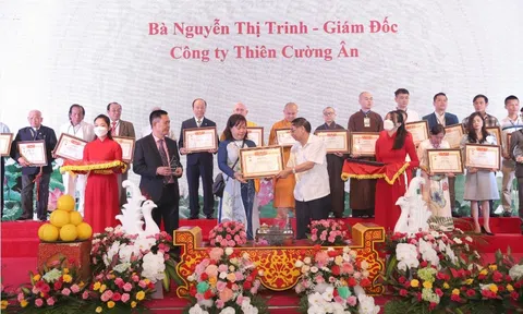 Doanh nhân Nguyễn Thị Trinh - Người gắn liền với những cây cầu cho vùng quê nghèo miền Tây