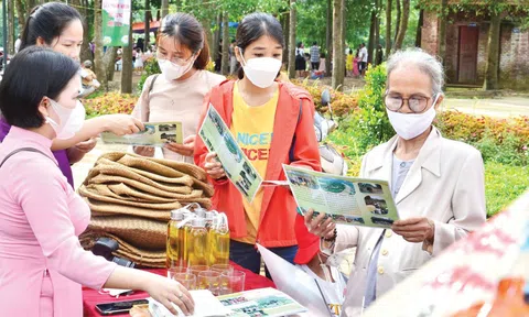 Tạo dựng thương hiệu “Hương xưa làng cổ” cho Phước Tích