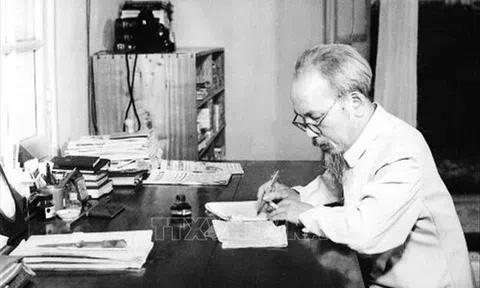 Báo chí cách mạng Việt Nam ra đời từ tờ báo “Thanh niên” do lãnh tụ Nguyễn Ái Quốc sáng lập