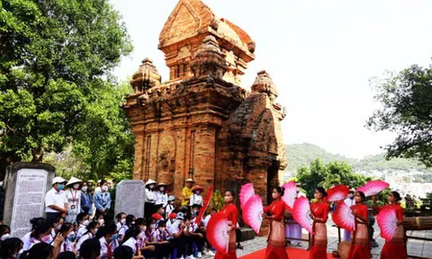 Văn hóa du lịch tâm linh Khánh Hòa - Ấn Độ: Khơi mở tiềm năng, thúc đẩy hoạt động ý nghĩa