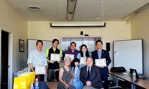 Nữ hoàng Nguyễn Thị Thanh Thuý hoàn thành khóa học Post-doc tại California State University, Los Angeles