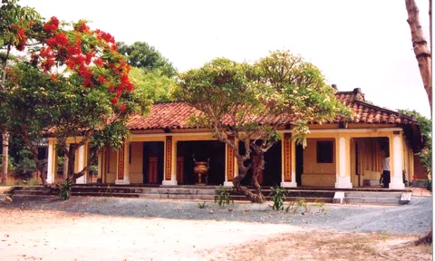 Di tích kiến trúc nghệ thuật - Đình thần Linh Đông - Phường Linh Chiểu - Quận Thủ Đức, TP Hồ Chí Minh