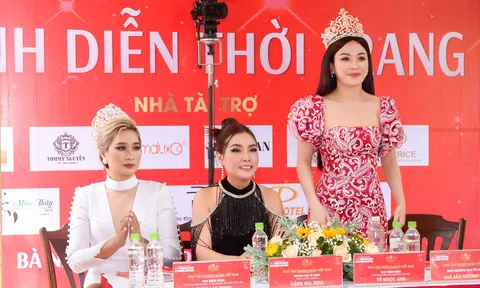 Màn đọ sắc của Hoa hậu Vũ Ngọc Anh và Á hậu Lê Xuân Tâm tại cuộc thi sinh Hoa hậu Doanh nhân Việt Nam 2022