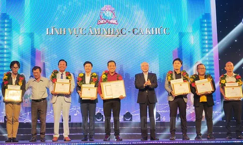 Gần 1.880 tác phẩm tham gia cuộc vận động sáng tác, dàn dựng và phổ biến các tác phẩm văn học, nghệ thuật