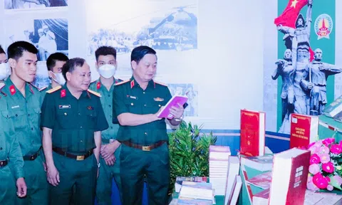 Triển lãm ảnh: Lực lượng vũ trang Quân Khu 7 - Uống nước nhớ nguồn, tri ân những người có công với cách mạng