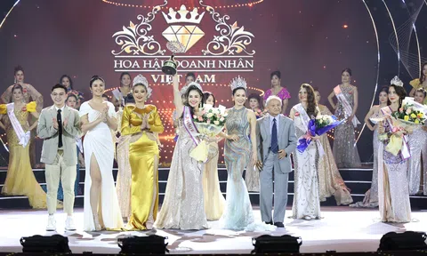 Doanh nhân Lê Thị Ngọc Châu đăng quang Á hậu 2 cuộc thi HHDN Việt Nam 2022