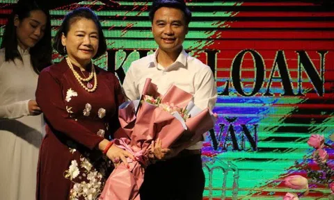 Ra mắt sản phẩm âm nhạc “Lời mẹ kể” của nhạc sĩ Tô Văn, phổ thơ Nghệ nhân ưu tú Kim Loan