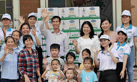 Vinamilk và Quỹ sữa Vươn cao Việt Nam tổ chức nhiều hoạt động đồng hành nhân dịp 15 thành lập
