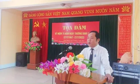 Chánh án TAND tỉnh Nghệ An thăm và tặng quà nhân kỷ niệm 75 ngày Thương binh - Liệt sĩ tại xã Châu Phong (Quỳ Châu)