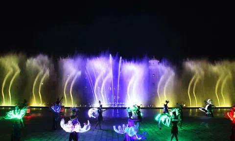 Sở Văn hoá và Thể thao TPHCM ban hành quy chế quản lý và xét duyệt công chức, viên chức, văn, nghệ sỹ khi đi công tác ở nước ngoài