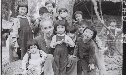 Cách mạng tháng Tám và sự “đổi đời” của thiếu nhi Việt Nam