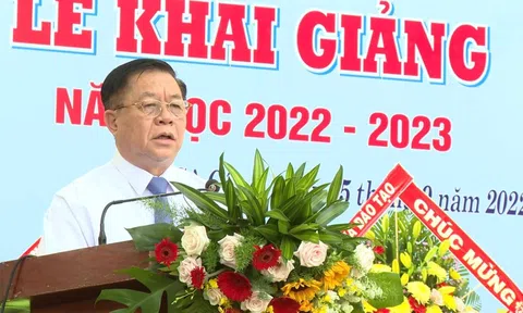 Trưởng ban Tuyên giáo Trung ương dự khai giảng năm học mới ở Tiền Giang