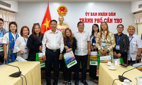 Đoàn Hiệp hội Du lịch một số quốc gia Đông Nam Á khảo sát về du lịch tại Cần Thơ