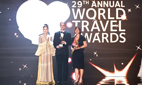 FLC Hotels & Resorts tiếp tục giành "cú đúp" tại giải thưởng danh giá World Travel Awards 2022