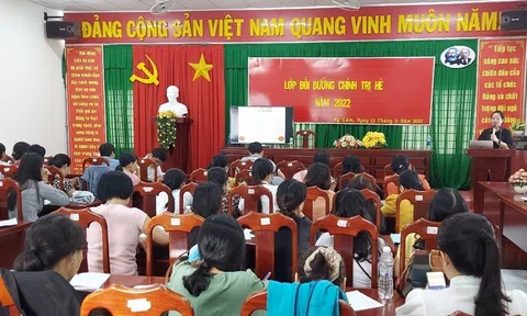 Huyện Hòn Đất (Kiên Giang) mở lớp bồi dưỡng chính trị hè 2022 cho đội ngũ nhà giáo