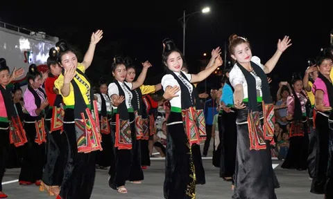 Vinh danh nghệ thuật Xòe Thái - Di sản Văn hóa phi vật thể đại diện của nhân loại