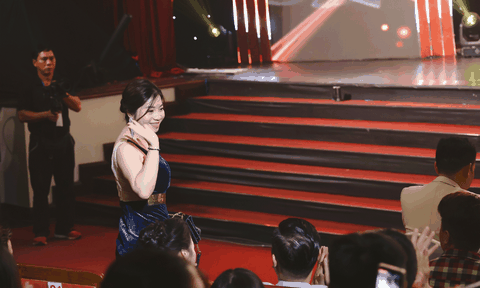 Người đẹp nhân ái Bùi Thị Liến xuất hiện lộng lẫy tại Chung kết Hoa hậu Thương hiệu Việt Nam 2022