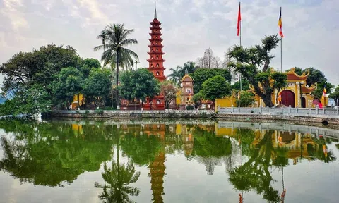 Hà Nội nhận giải thưởng “Điểm đến du lịch thành phố hàng đầu châu Á 2022”