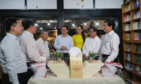 TP.HCM: Ra mắt bộ sách điện tử “Việt Nam thời đại Hồ Chí Minh - Biên niên sử truyền hình”