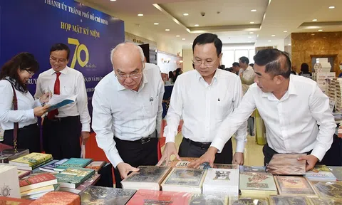 Lan tỏa văn hóa đọc, tôn vinh sách và những người làm sách