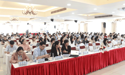 Gần 150 điều dưỡng và nhân viên y tế tham gia lớp tập huấn truyền thông sức khỏe về dinh dưỡng cho người bệnh