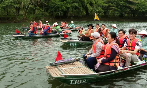 Khảo sát kết nối sản phẩm du lịch Ninh Bình - Cần Thơ