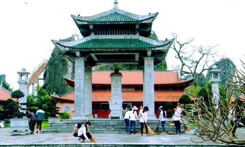 Triển khai công tác giáo dục truyền thống cho học sinh, sinh viên thông qua di sản văn hóa